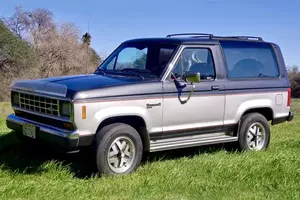1987 Bronco IV