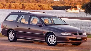 1997 Commodore Wagon (VT)